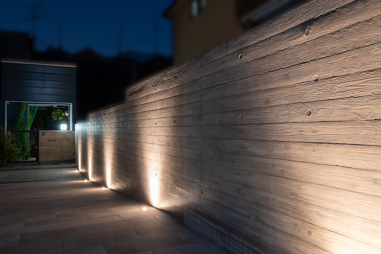 【外構リフォーム】光が導く玄関アプローチ