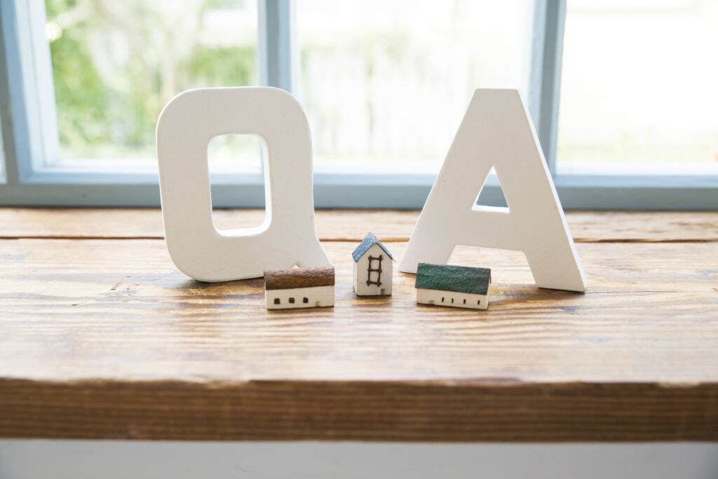 掃き出し窓を腰窓にリフォームする際によくある質問